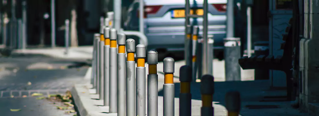 Safe and Convenient Retractable Barrier Column Systems for Properties in St. Petersburg, FL